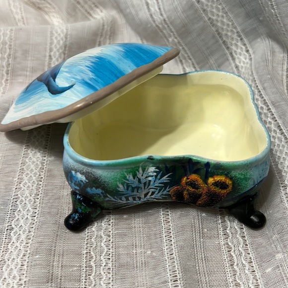 Hand Painted Ceramic Box - Picture 6 of 11